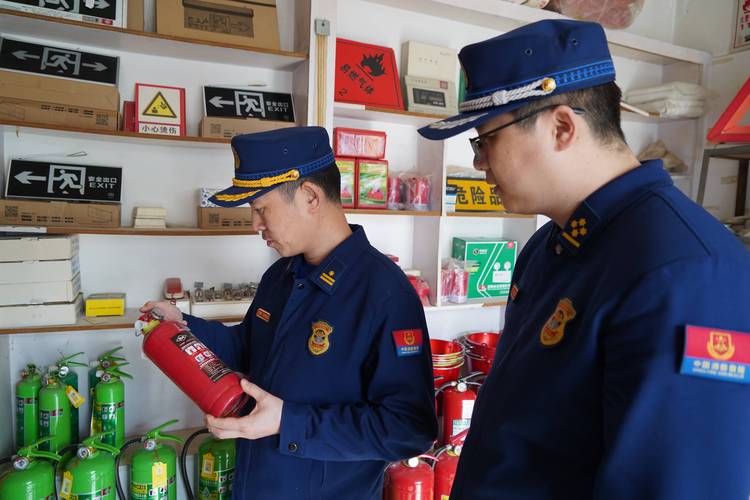 甘肃庆阳:消防联合市场监管部门开展消防产品检查